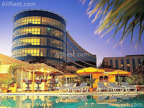 Millennium Airport Hotel 